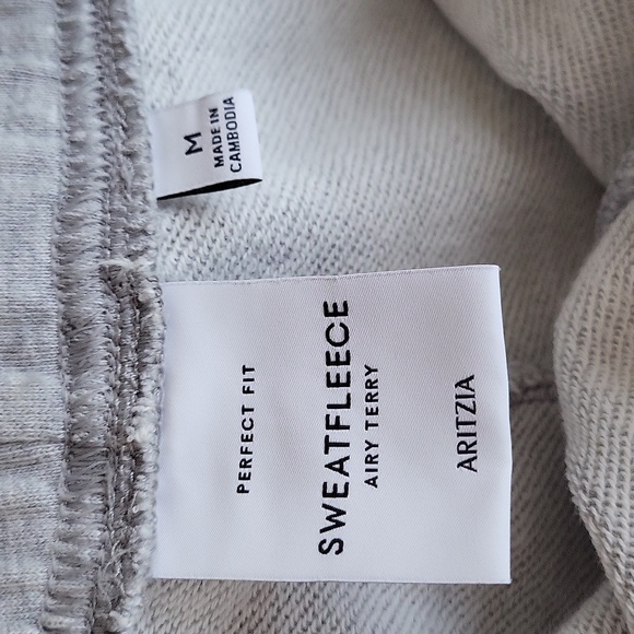 🎉 HP! Aritizia Airy Terry Sweatfleece Perfect Fit Jogger - Picture 8 of 8